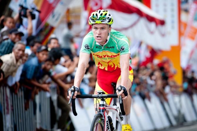 The diffending champion Oscar Pujol Munoz (Polygon Sweet Nice ) finished second behind Hossein Askari (Tabriz Petrochemical Cycling Team)