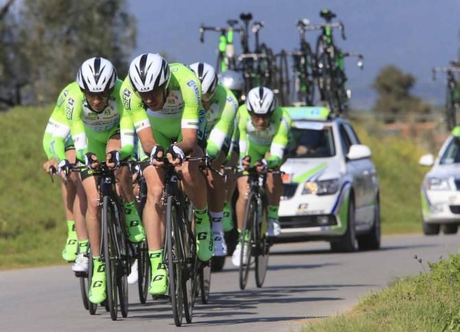 Bardiani-CSF on the road to San Vincenzo.