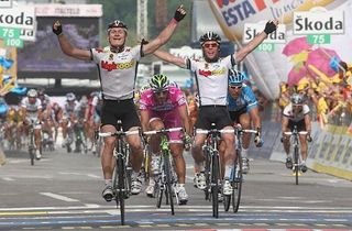 USA Team High Road goes 1-2 in stage 17; it closed out the Giro d'Italia with four stage wins.