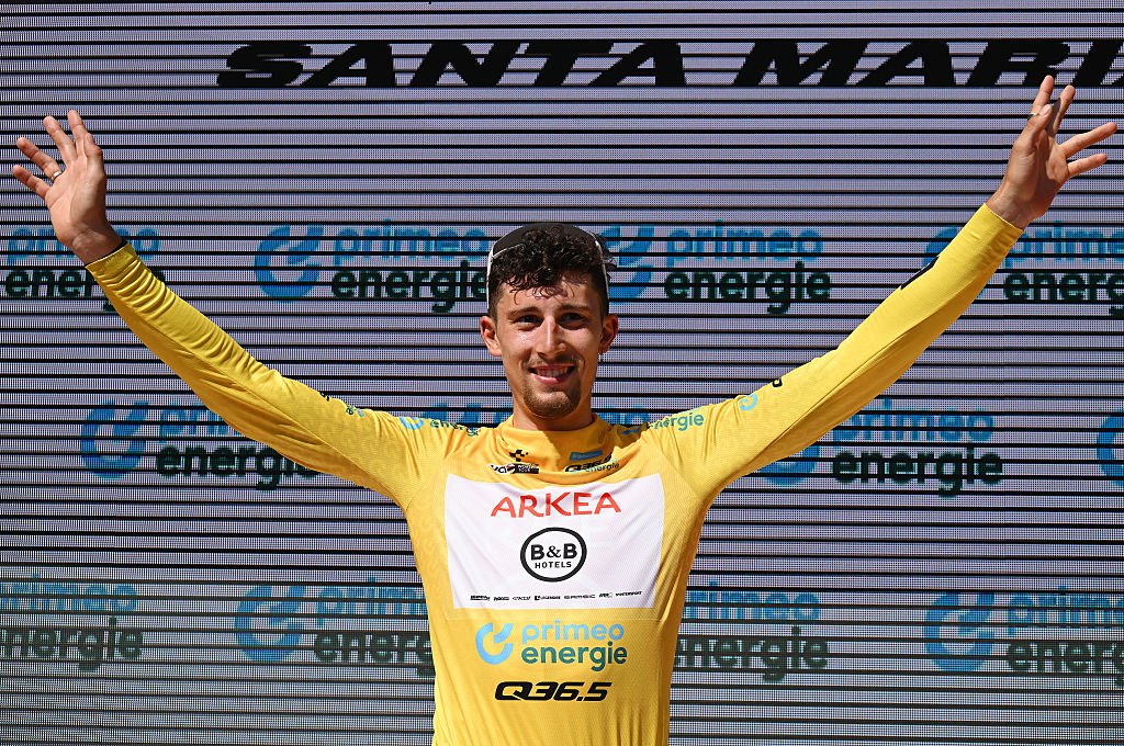 Kevin Vauquelin takes the overall race lead on stage 5
