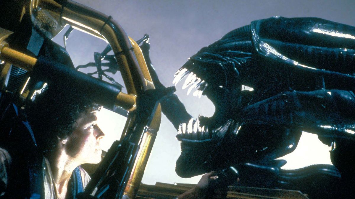 Sigourney Weaver in Aliens