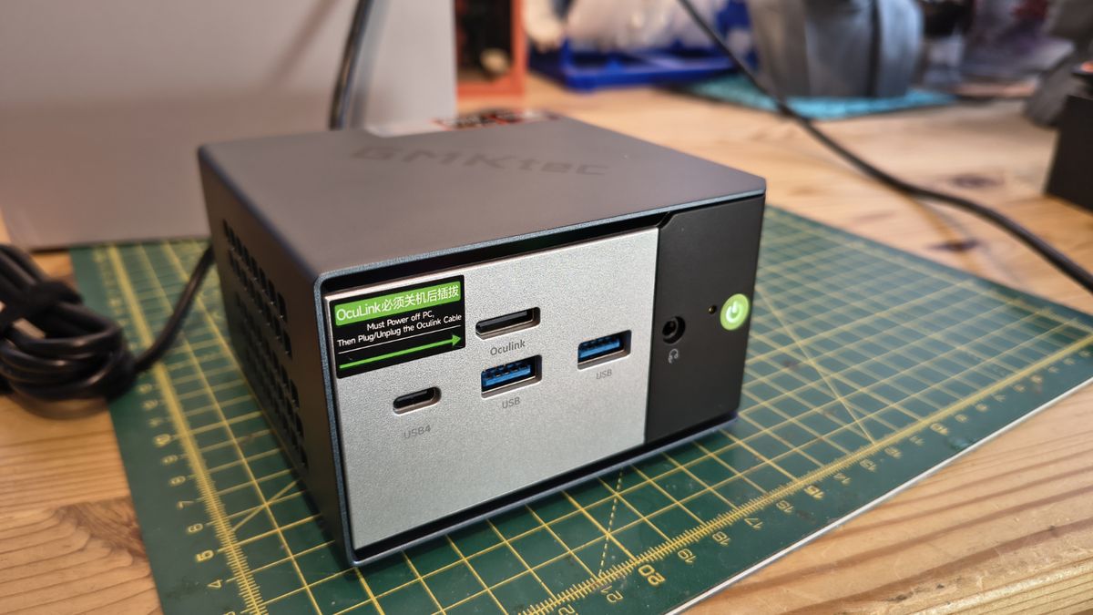 GMKTec NucBox EVO-X1 Pro