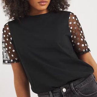 black t-shirt spotted sleeve