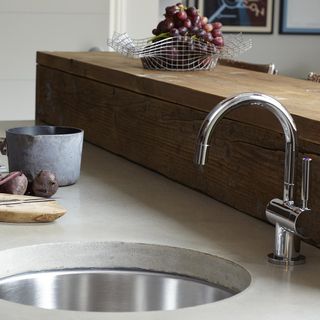 washbasin with sliver colour tap
