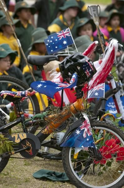 Euston schoolchildren dressed their bikes up to welcome the 2010 Elgas Tour of the Murray River.
