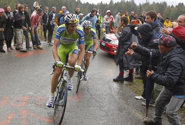 Ivan Basso is cheered on by the tifosi