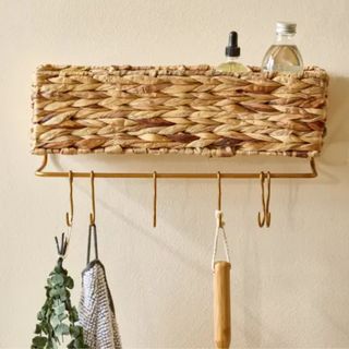 Magnolia wall basket with hooks