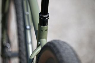 Detail of dropper post fitted to the Cotic Cascade gravel bike