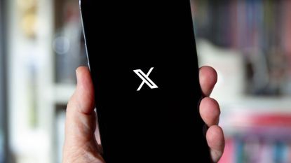 X app on iPhone 14 Pro Max