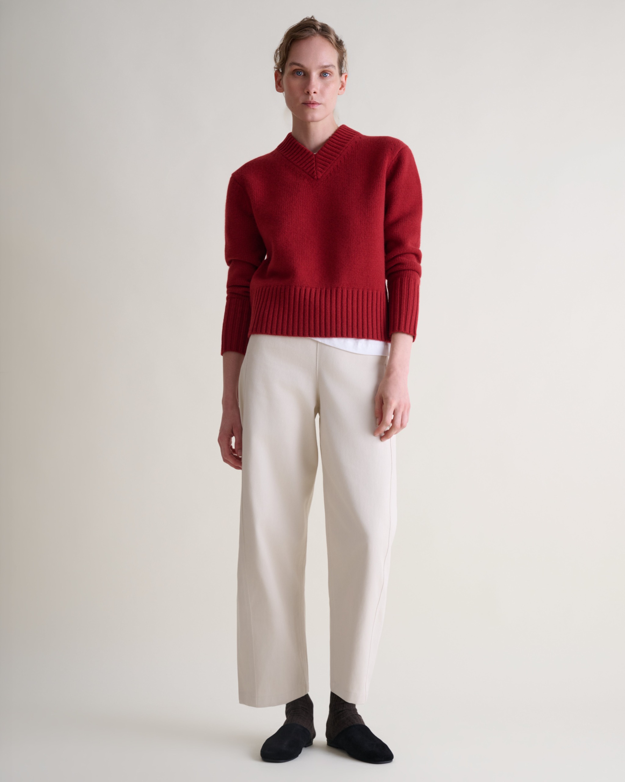 Women's Wool V-Neck Jumper - Russet - Xs / Russet