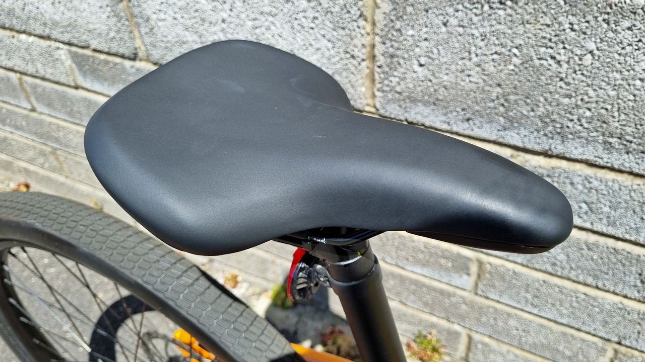 A wide and cushioned saddle