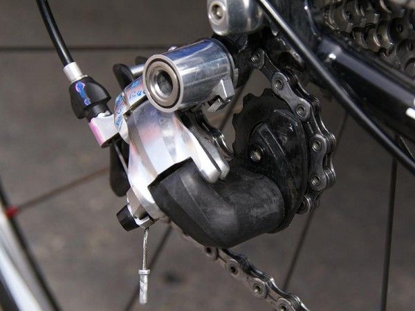 The forward knuckle is also crafted of composite material, presumably to save weight. We'd be surprised if this feature didn't make it to production as molds have clearly been cut.