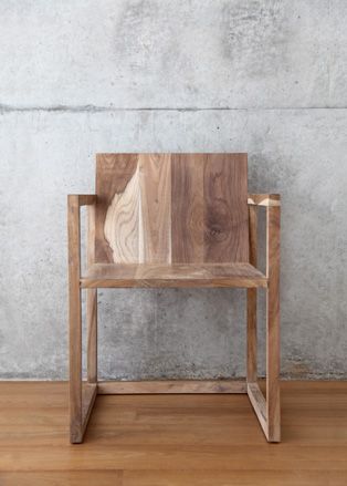 Wooden dining chair with square frame legs
