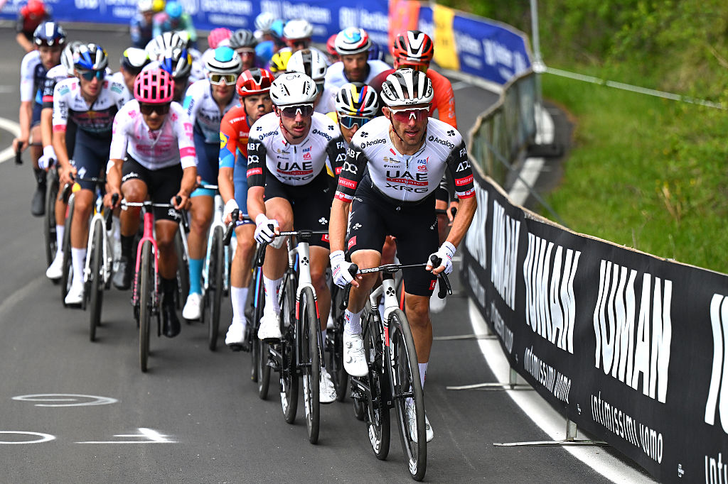2025 Giro d'Italia stage 8 preview - Late 'muri' climbs in the Le Marche hills challenge teams in GC positions