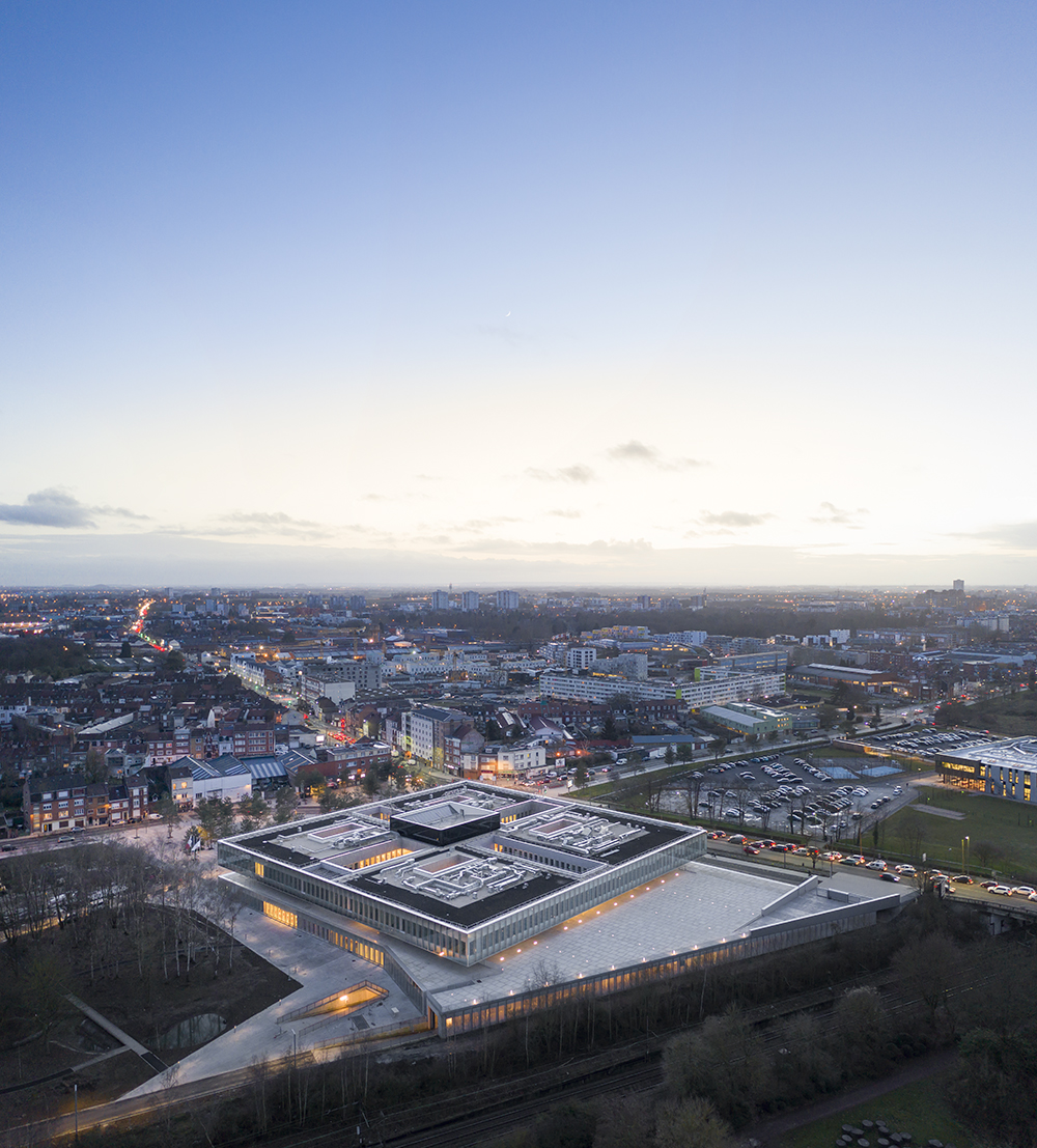 Kaan Architecten dutch mixed-use building