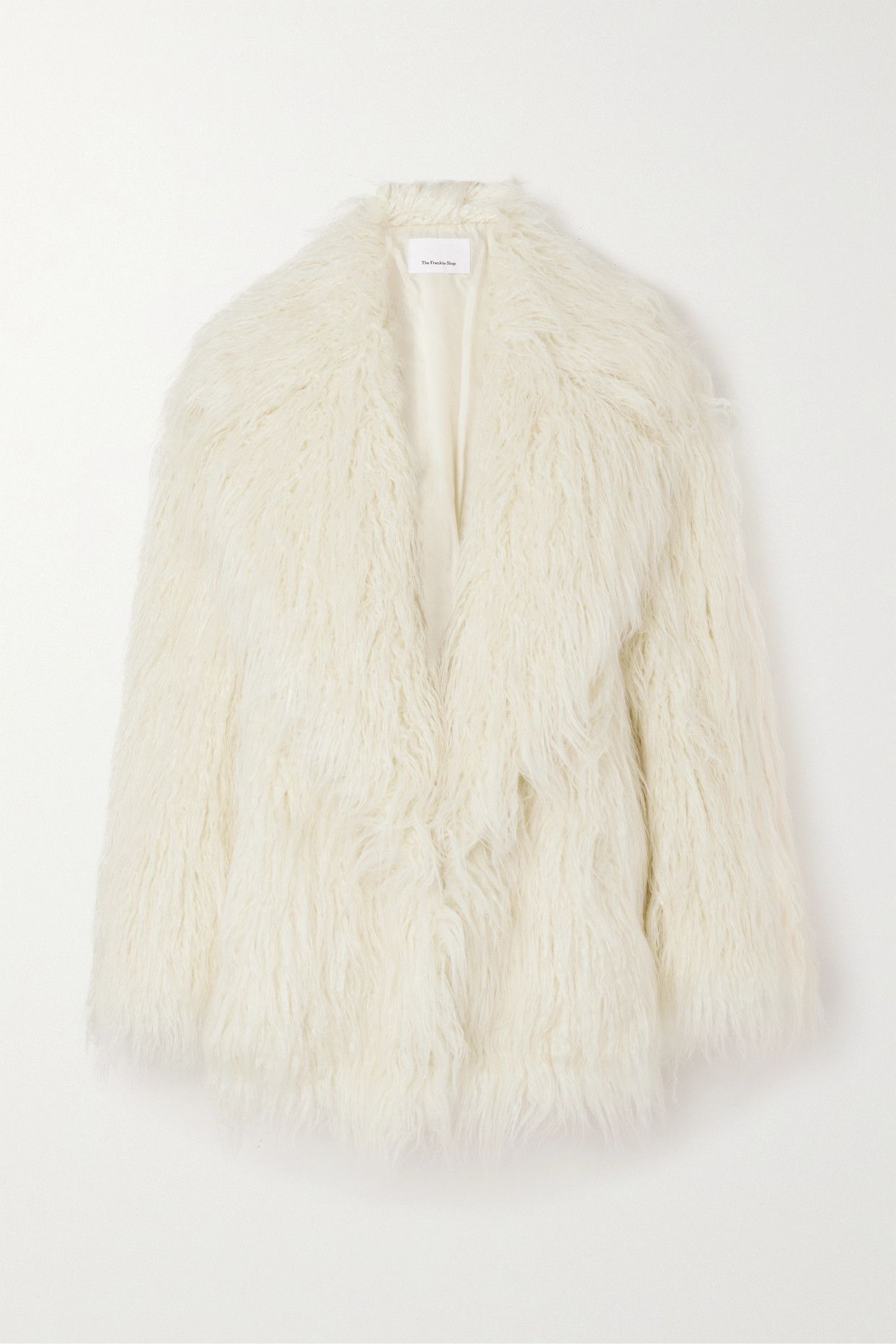 missing-image أكبر 7 اتجاهات من أسبوع الموضة في باريس لخريف وشتاء