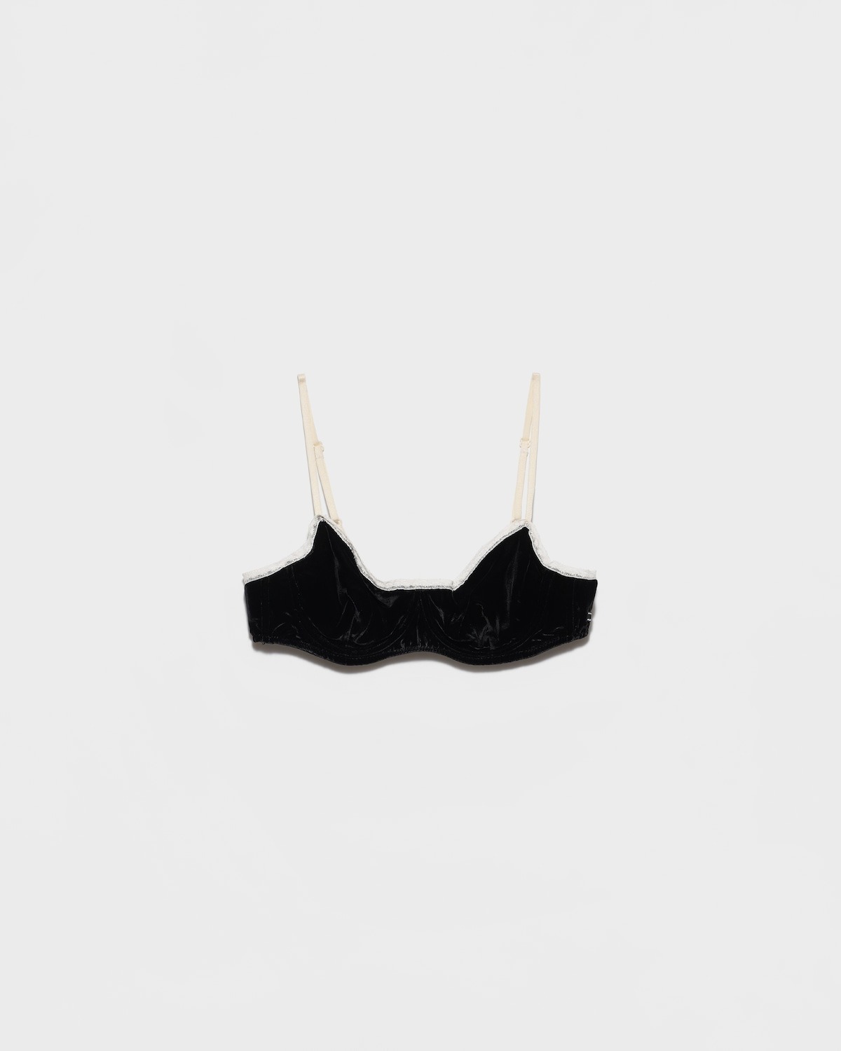 prada, Velvet Bra