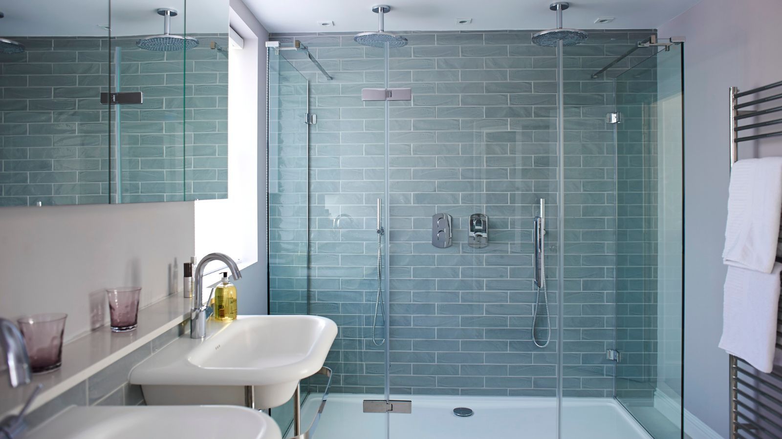 How to clean a shower 8 steps to a spotless shower space Homes & Gardens
