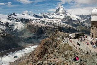 Zermatt - year-round ski lodges