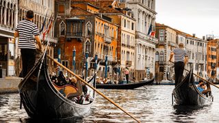 GuruShots - Travel Stories