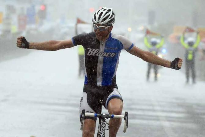 Tom Leezer (Blanco) wins the 6th stage of the Tour de Langkawi