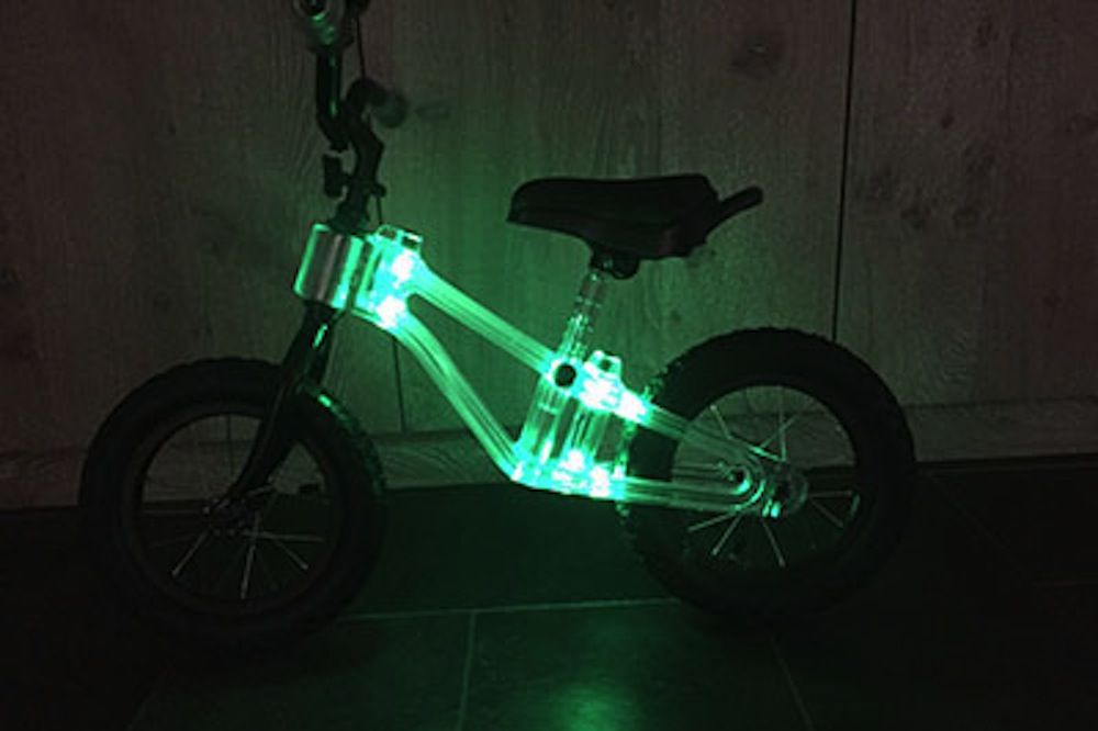 12 Phantom Pedal Bike with Flashing Lights 