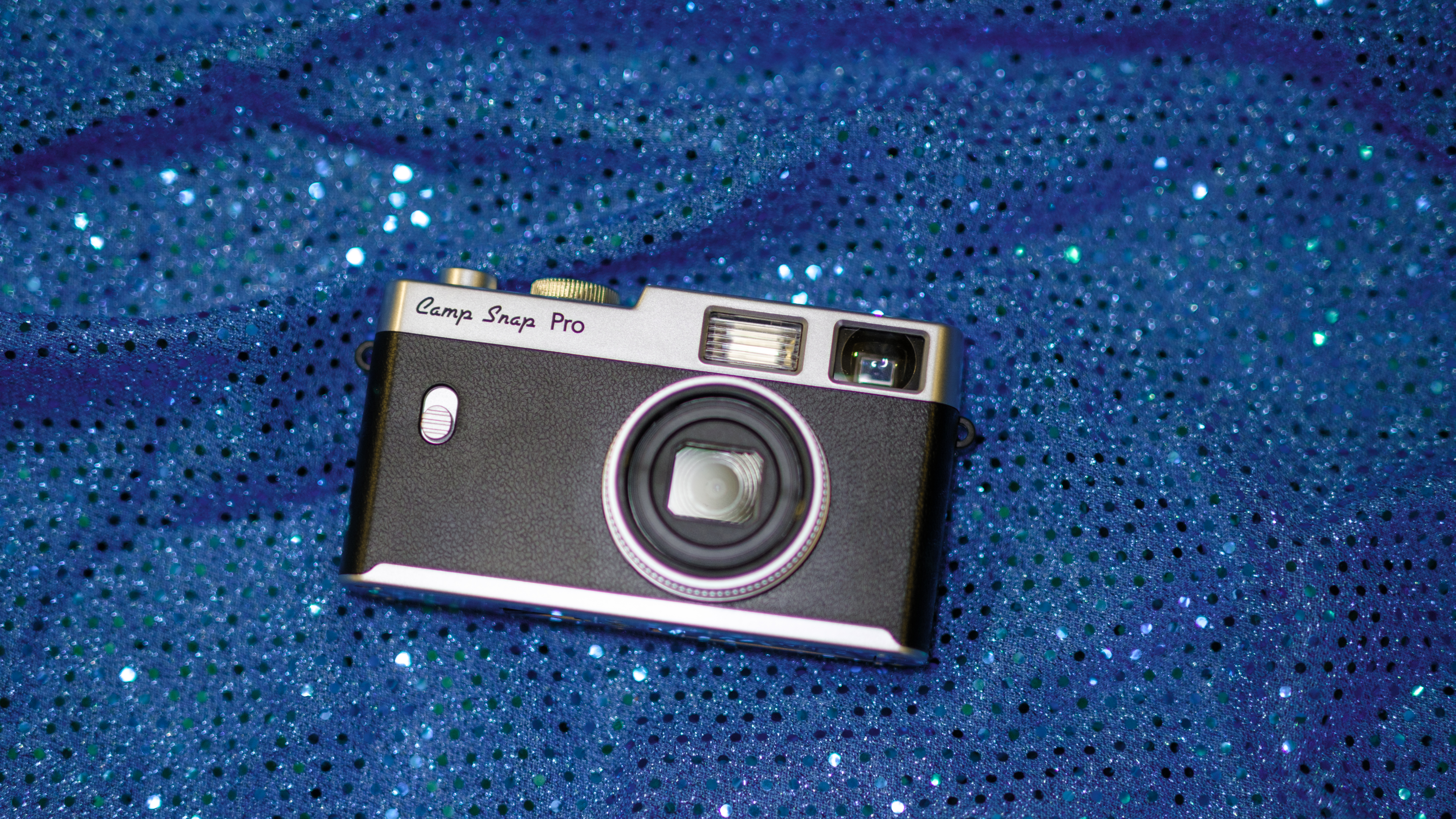 The Camp Snap CS-Pro on a colorful background