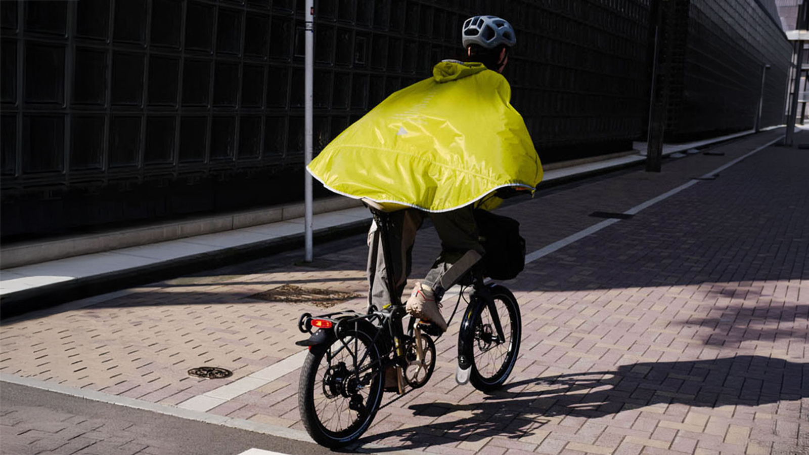 Brompton x and wander Poncho