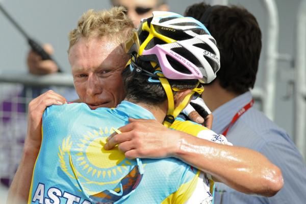 Astana teammates Alexandre Vinokourov and Alberto Contador celebrate at the finish in Ans.