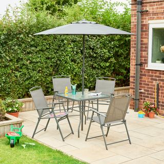 4 seater garden dining table set with parasol
