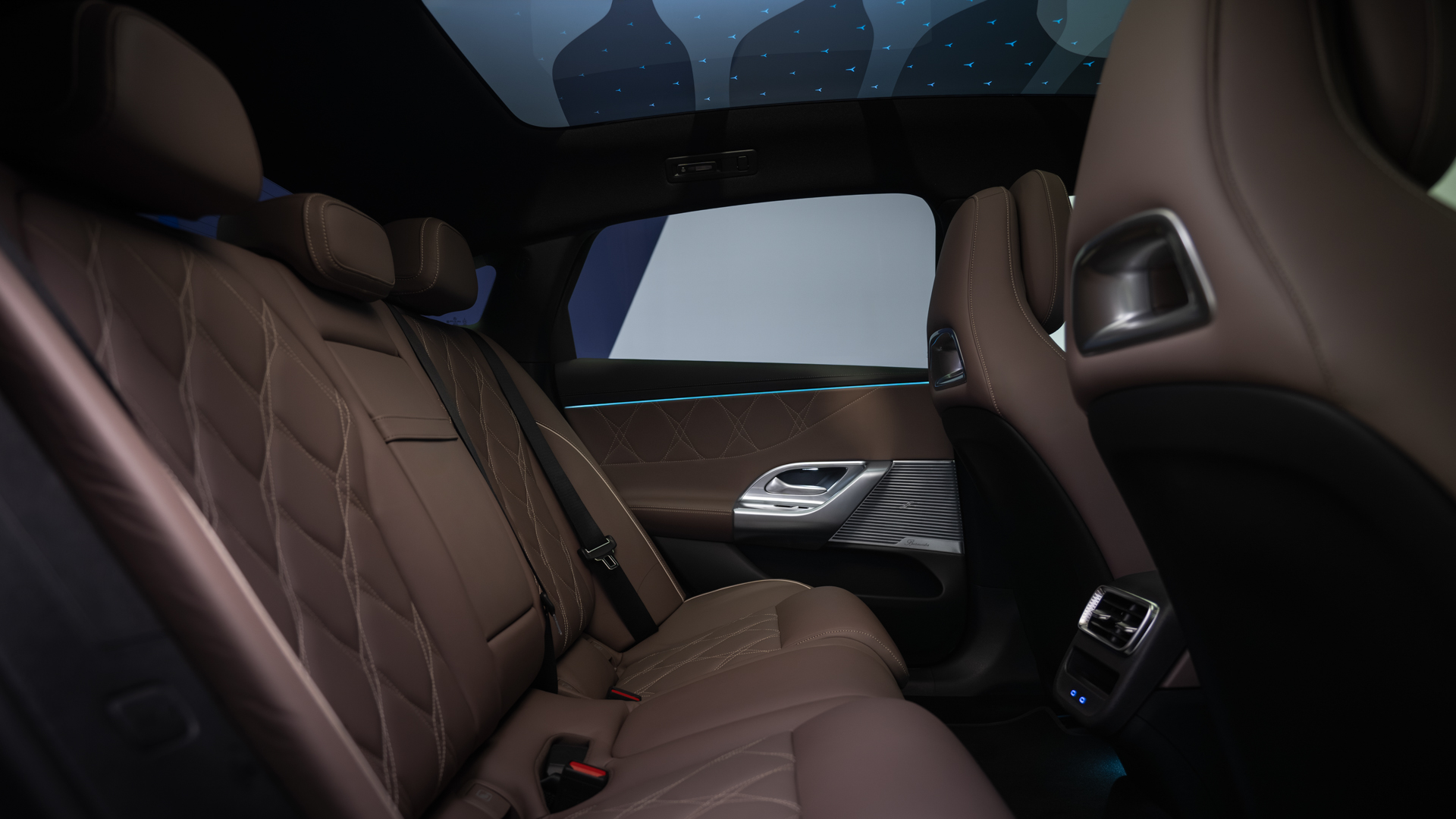 Mercedes C-Class panoramic roof