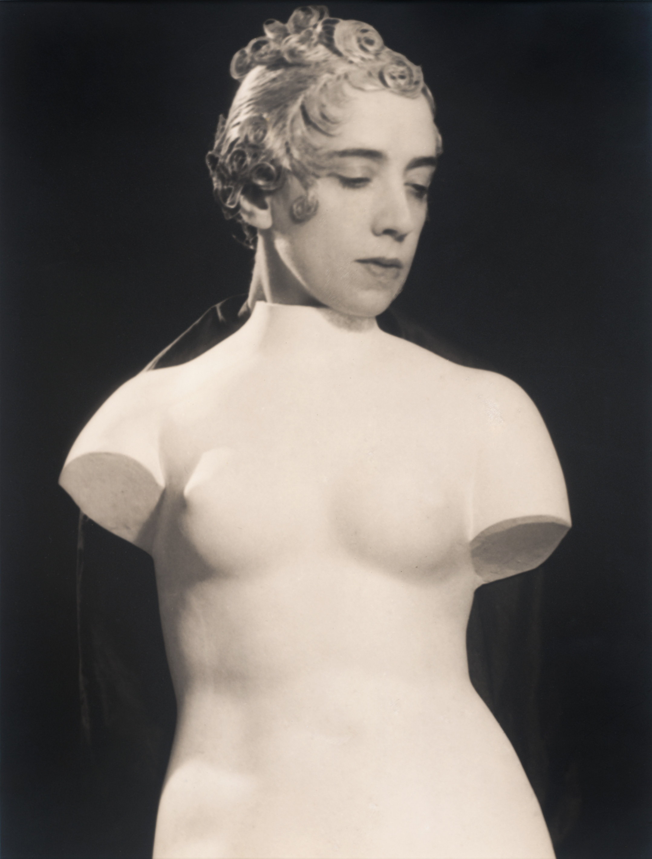 Portrait-of-Elsa-Schiaparelli-by-Man-Ray,-1933-&amp;copy;-2025-Man-Ray-2015-Trust.-DACS,-London.-Photo_-Collection-SFMOMA.-The-Helen-Crocker-Russell-and-William-H.-and-Ethel-W.-Crocker-Family-Funds-purchase.-