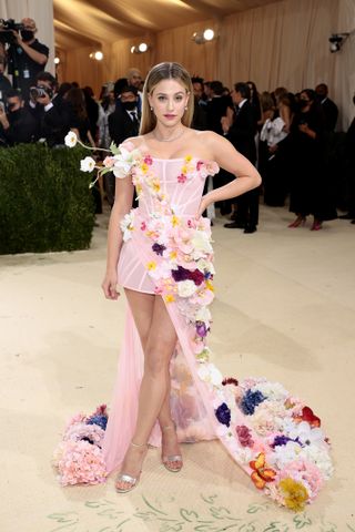 Lili Reinhart attends The 2021 Met Gala Celebrating In America: A Lexicon Of Fashion at Metropolitan Museum of Art on September 13, 2021 in New York City.