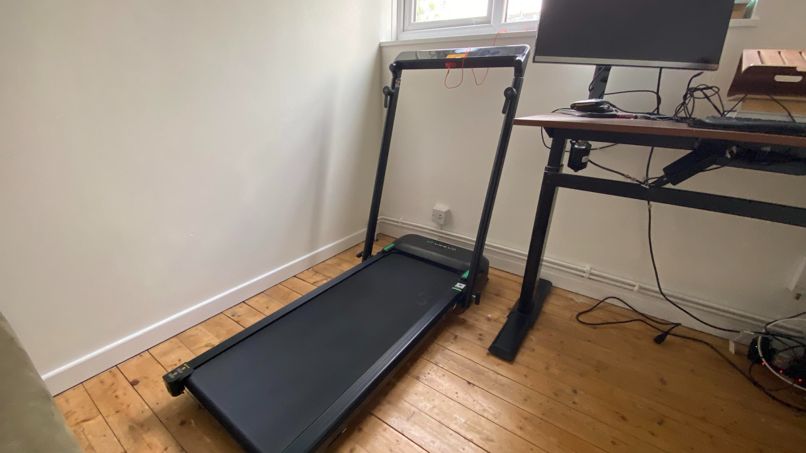 photos of the Urevo Foldmix treadmill