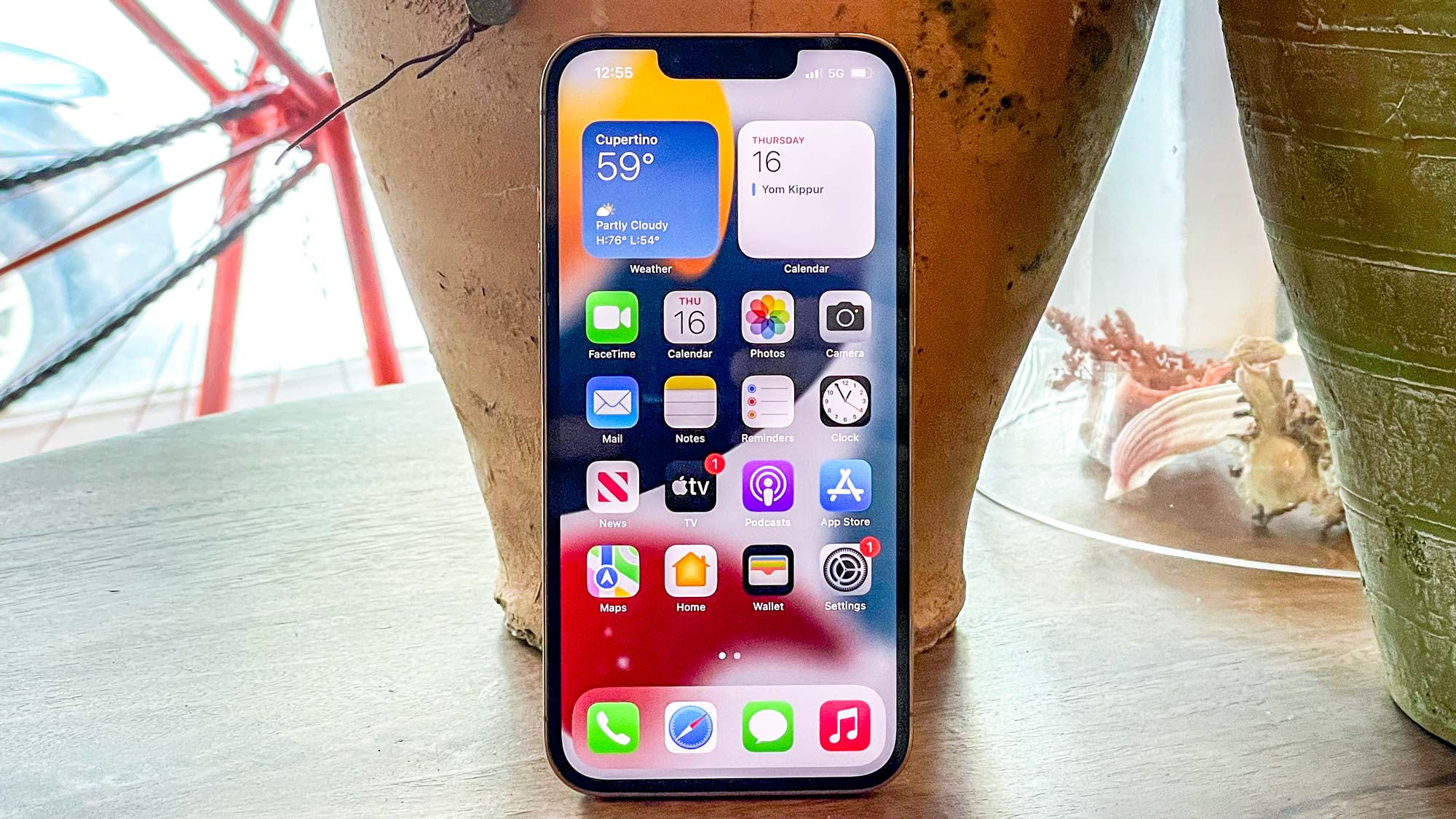 Is iPhone 13 Pro screen strong?