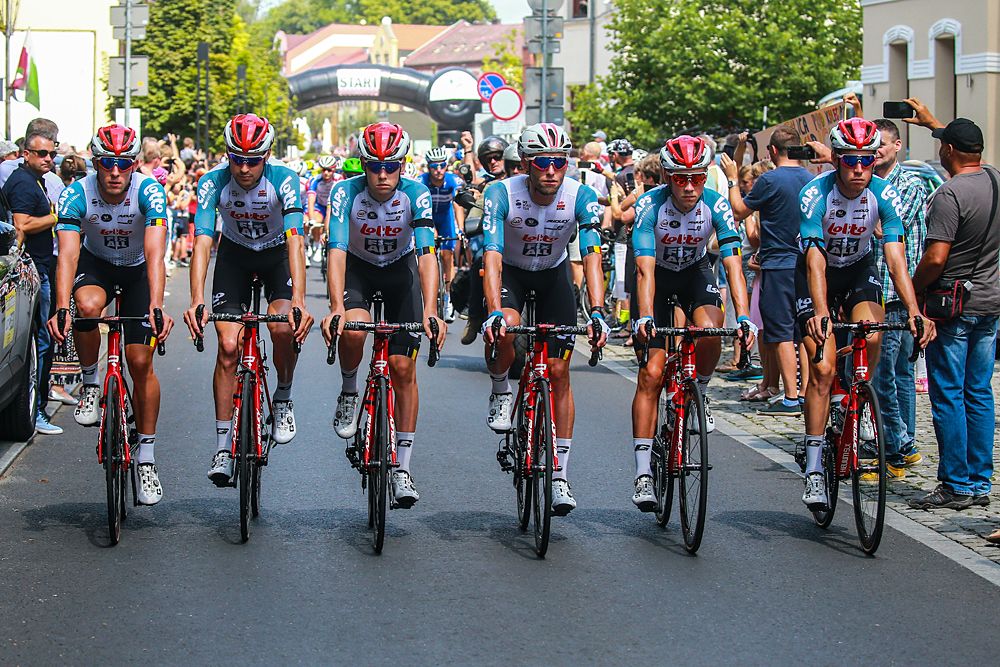 Lotto Soudal lead the peloton through neutralised stage 4 at the Tour de Pologne in memory of their teammate Bjorg Lambrecht
