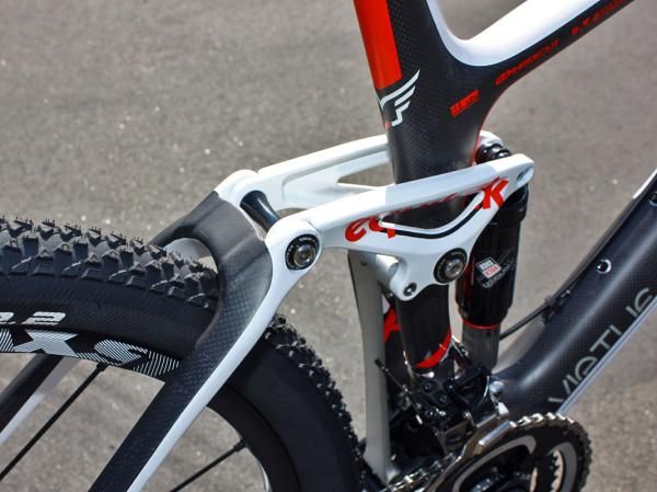 Tire clearance looks fairly tight at the top of Felt's new Virtue Team.