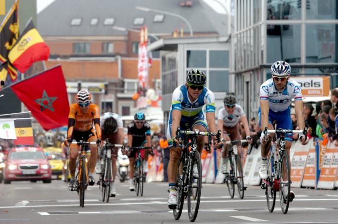 Simon Gerrans comes home in 10th