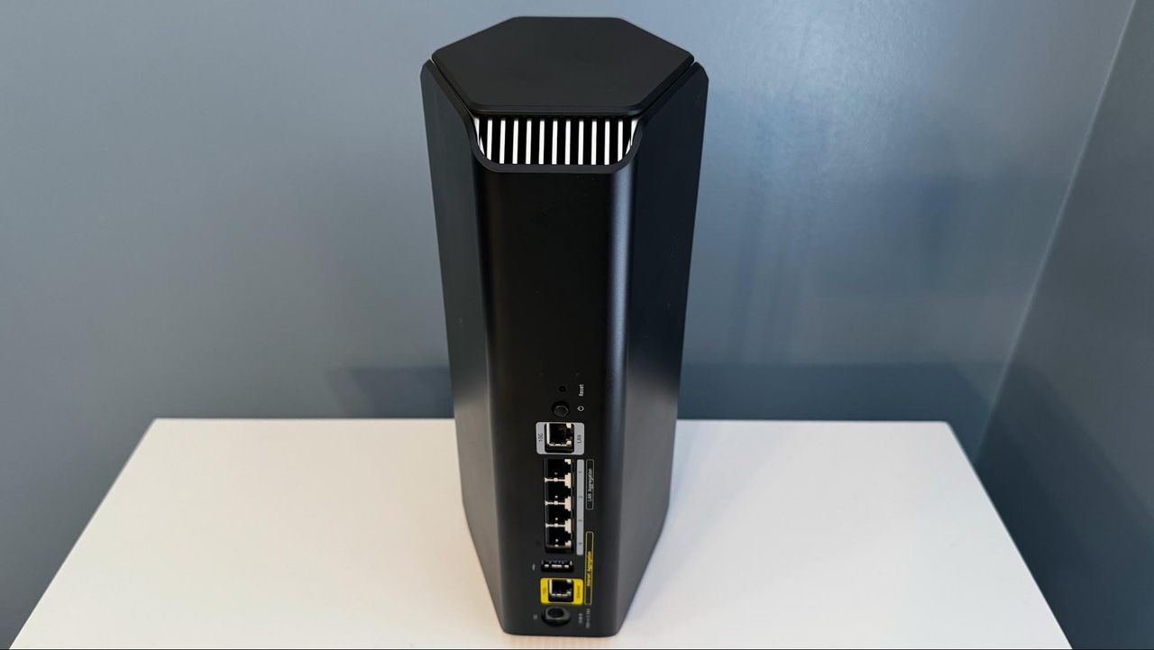 Netgear Nighthawk RS700 Wi-Fi 7 Router
