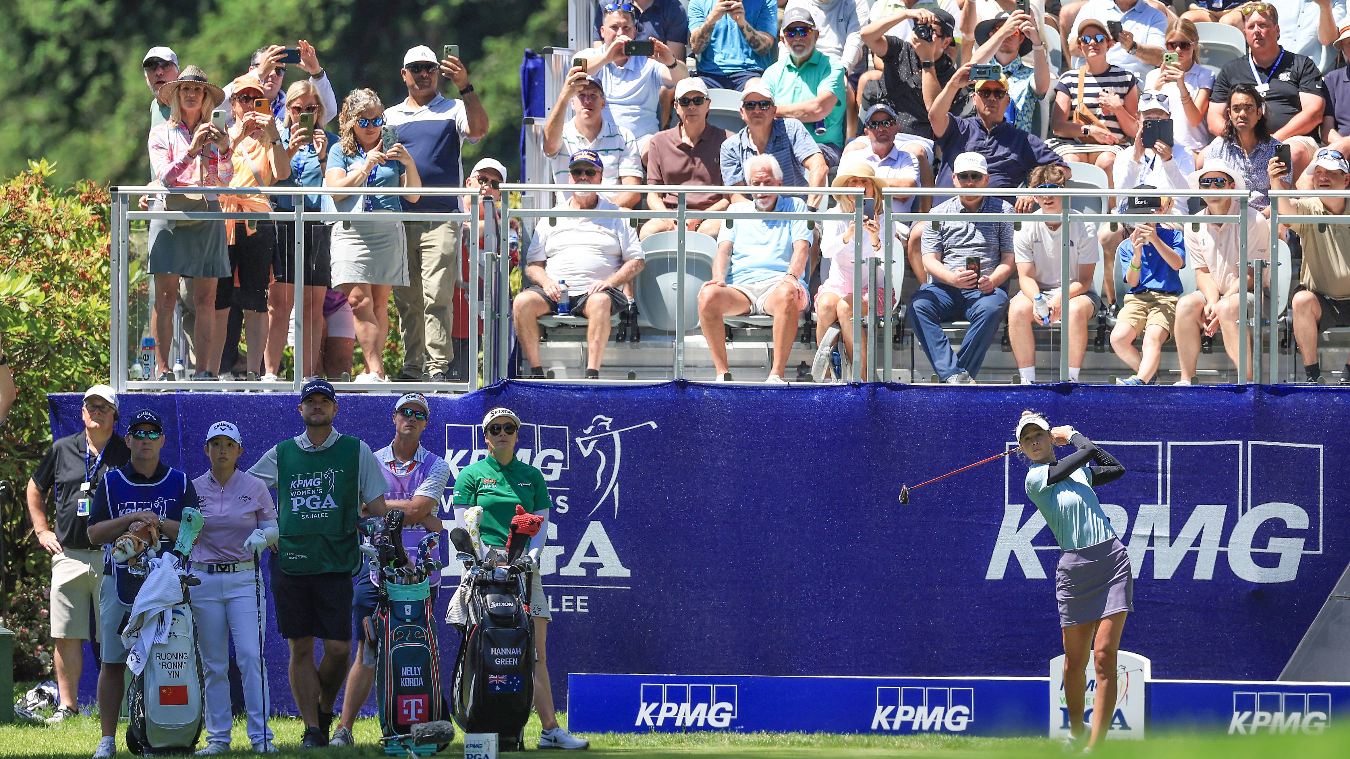 Nelly Korda teeing off