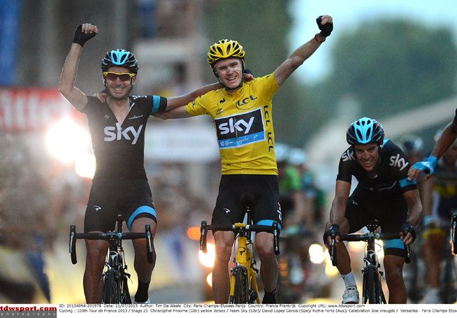 Froome crosses the line in Paris to seal his 2013 Tour win