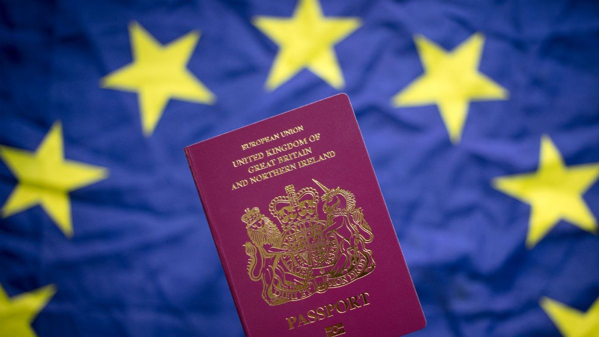 eu-urges-crackdown-on-golden-passports-for-big-investors-the-week