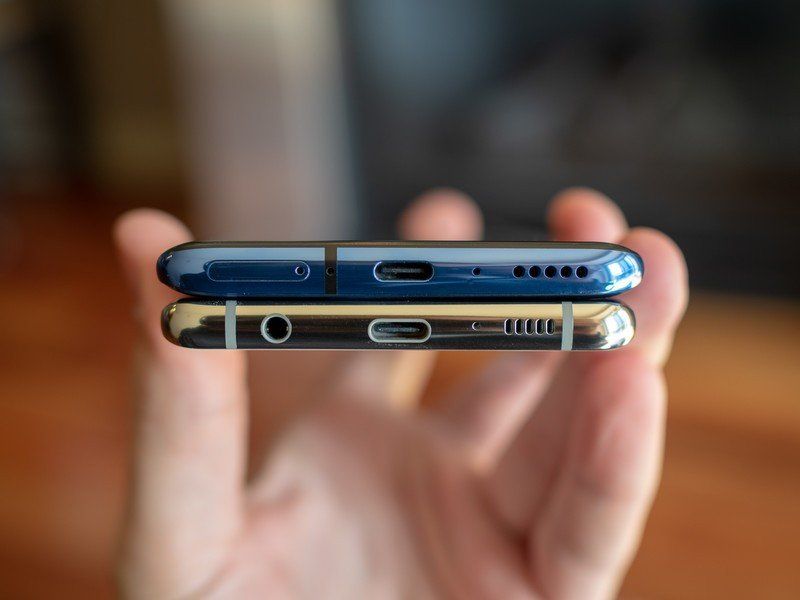OnePlus 7 Pro and Galaxy S10+