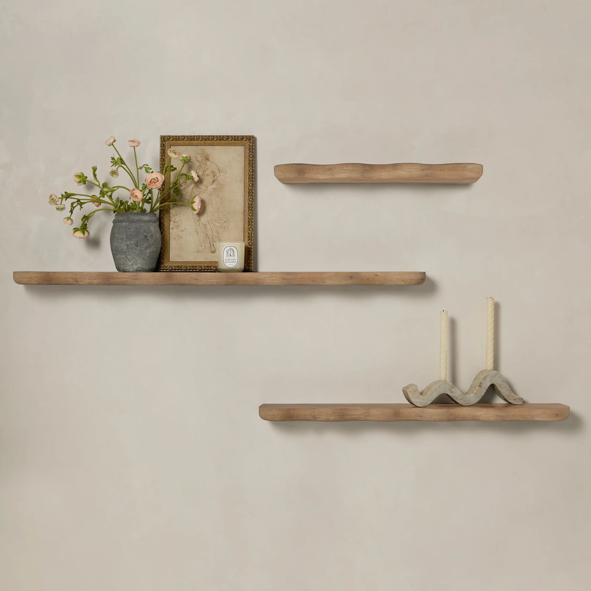 Cario Shelf