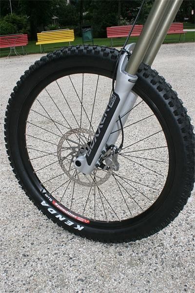 Eight-inch front rotors offer plenty of stopping power.