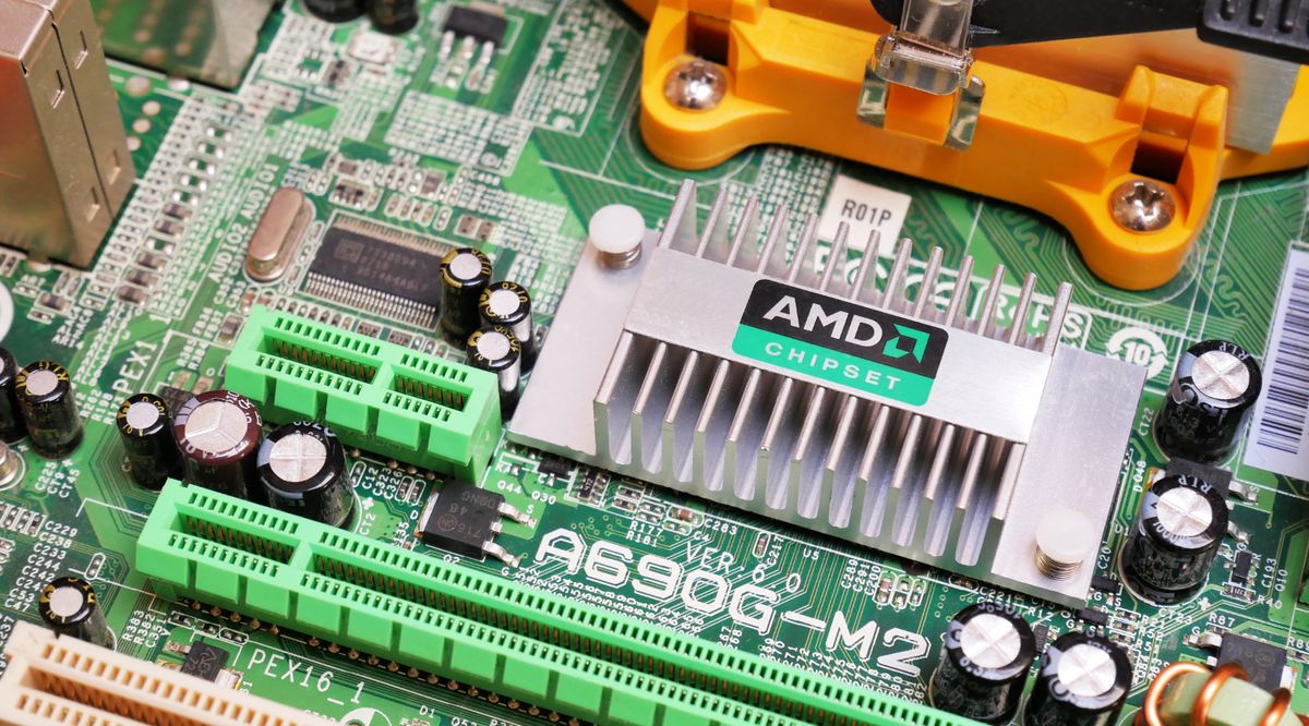 What Is a Motherboard Chipset? A Basic Definition | Tom's Hardware