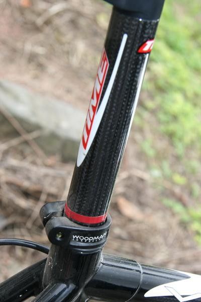 An integrated seat post is available