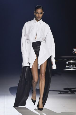 A model walks the runway during the Mugler Ready to Wear Fall/Winter 2023-2024 fashion show