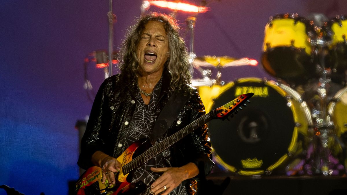 Kirk Hammett from Metallica performs at Marvel Stadium on November 08, 2025 in Melbourne, Australia