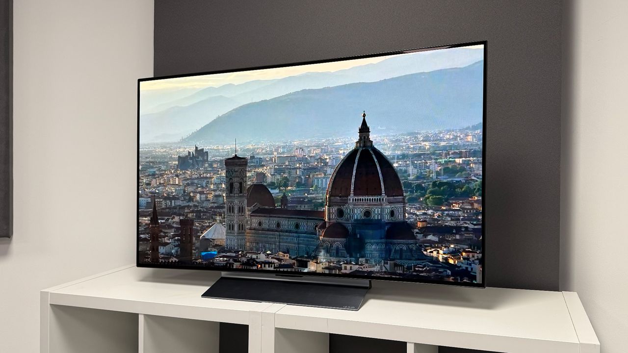 LG C5 48-inch OLED TV